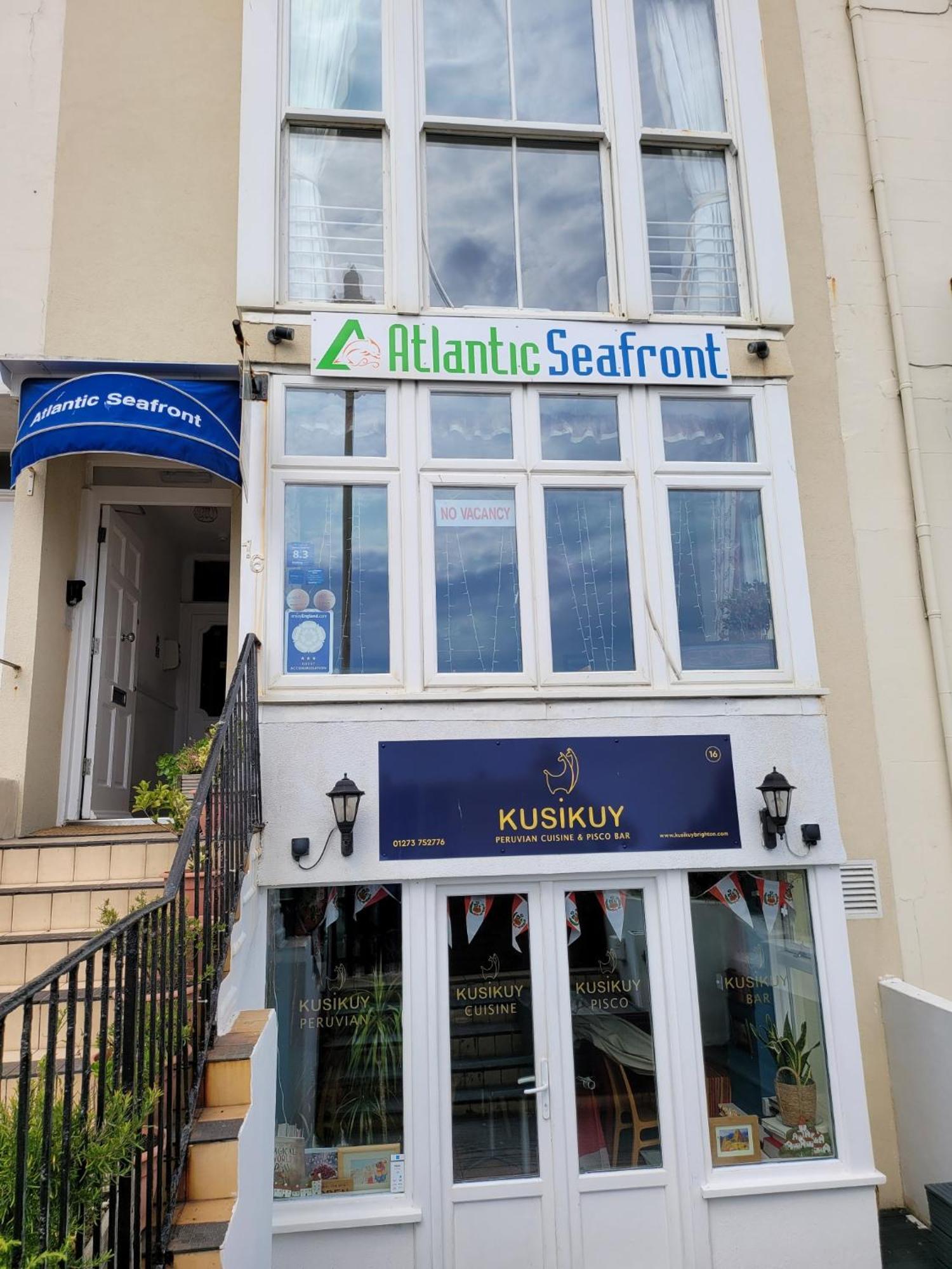 Affittacamere Atlantic Seafront 3*